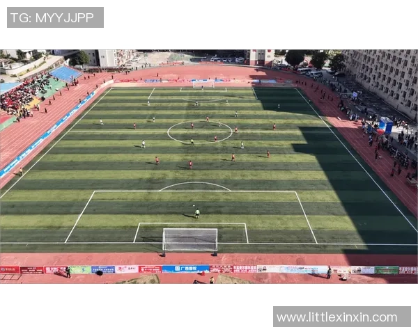 足球喇叭视频带你领略激情四射的赛场氛围与精彩瞬间 足球喇叭视频带你领略激情四射的赛场氛围与精彩瞬间